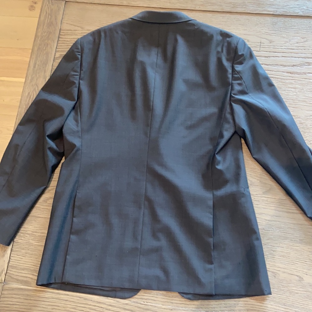 Theory men’s 2 button grey blazer. 44R. - Picture 2 of 8